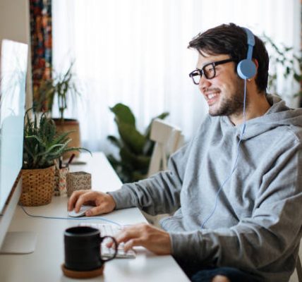 Ways to Improve Communication in Online Gaming Teams